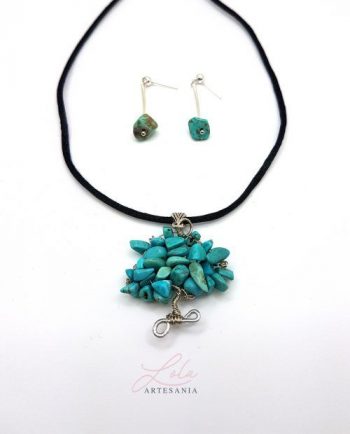 Conjunto pendientes y collar de árbol de la vida realizado de forma artesanal con turquesas (cuarzo azul). Regalo mujer.