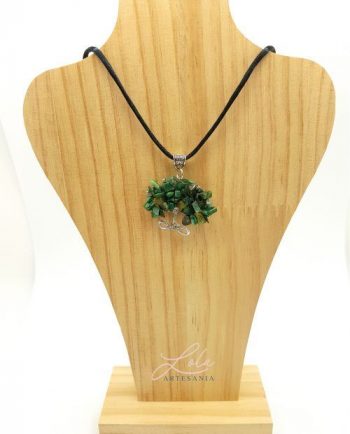 Colgande de árbol de la vida en cuarzo(verde). Para regalo de mujer. Realizado de forma artesanal.