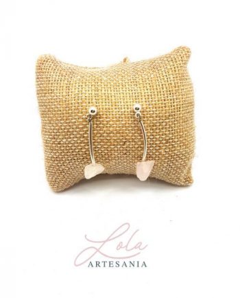 Pendientes artesanales de mujer en cuarzo rosa. Hechos de forma artesanal . Regalo exclusivo