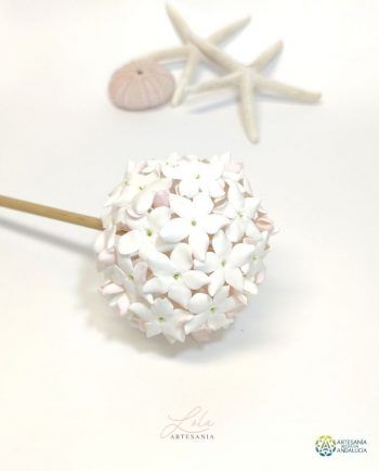 Biznaga Hecha a Mano, recuerdo de málaga realizado por Artesanía Lola