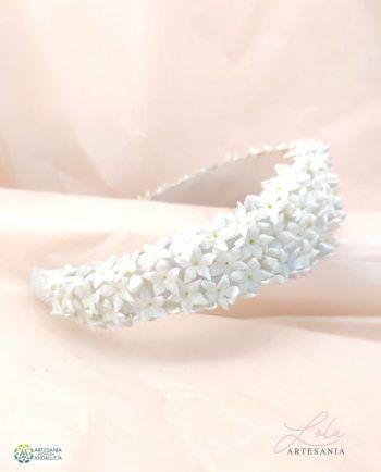 Diadema para Novia de Biznaga hecho por artesanía Lola