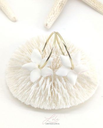Pendientes Flor de Aro realizado artesanalmente por artesanía Lola.
