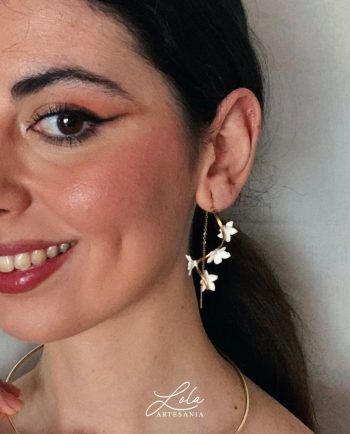 Pendientes Largos De Jazmines artesanales de artesanía Lola