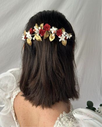 Tocado de Jazmín y Rosas diseño de Artesanía Lola